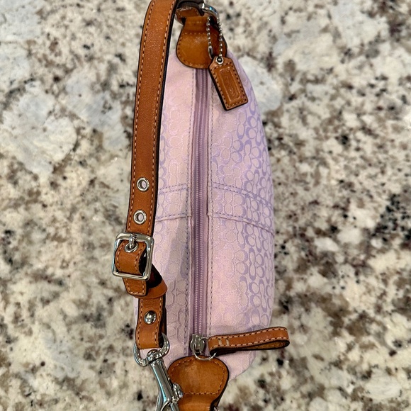 Vintage Never Used Coach Lavender Small Signature C Jacquard Satchel From 2000s - Picture 3 of 14